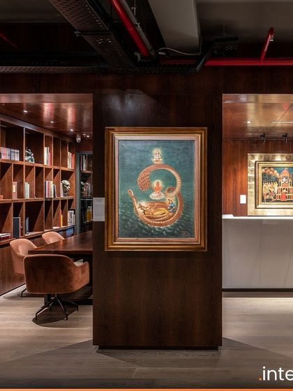 The Delhi Art Gallery's interior is a flexible, gallery-like environment. I used movable and fixed panels to maximize wall space, allowing the gallery to effortlessly transform for both solo and group exhibitions.