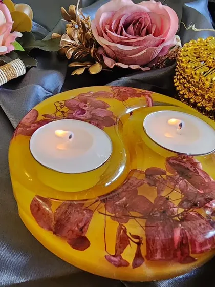 Another view of the yellow floral tealight holder, a classy and elegant gift for your loved ones.