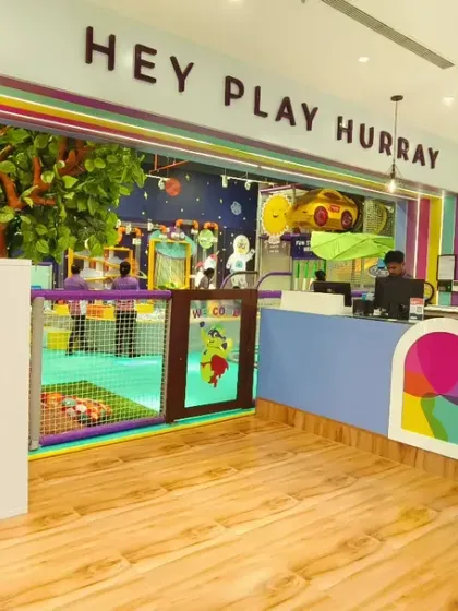 Hey, Play, Hurray! This is the view that greets you at Kaboom. Our bright, clean, and welcoming space is designed from top to bottom to be a haven of fun and creativity for your family.