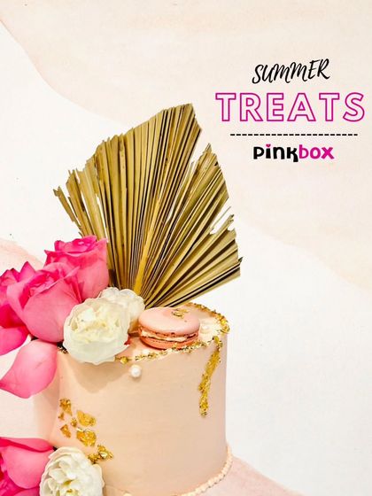 Elegant Celebrations: Floral & Minimalist Cakes photo 17