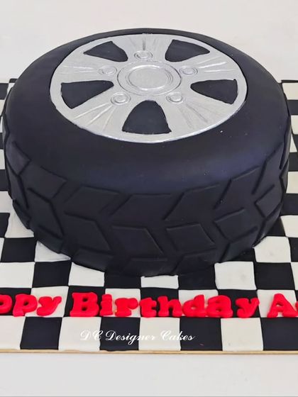 Grand & Sculpted Showstoppers photo 10