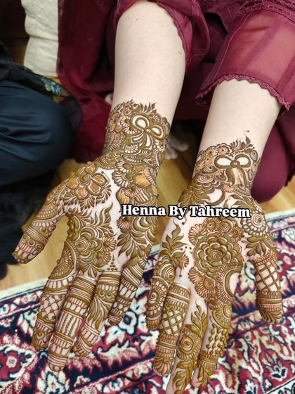Full Bridal Hand Mehendi photo 22