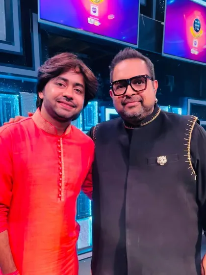 A moment with the brilliant Shankar Mahadevan, one of the judges on Saregamapa. Playing in front of such masters is always a blessing.