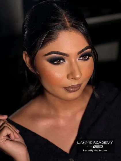 A classic smokey eye with a modern twist. This look, created by our students, is a staple in any makeup artist's skill set, and we ensure our students master it to perfection.