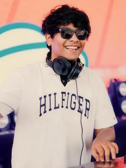 A happy, smiling shot from my Zomaland set. This is me in my element, doing what I love.