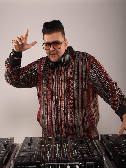 The Artist Behind the Decks photo 25