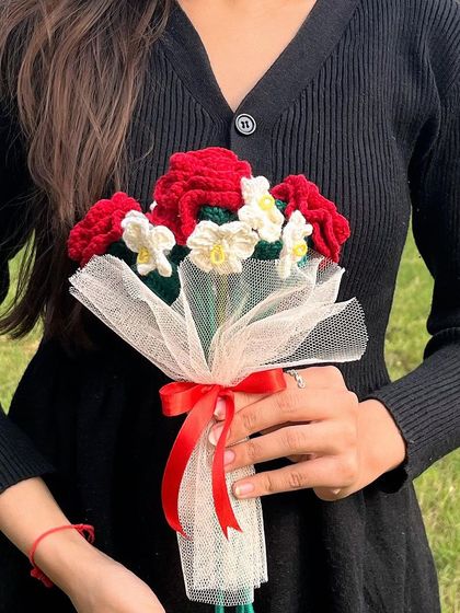 Another look at our beautiful red rose and forget-me-not bouquet, a perfect symbol of love that lasts forever.