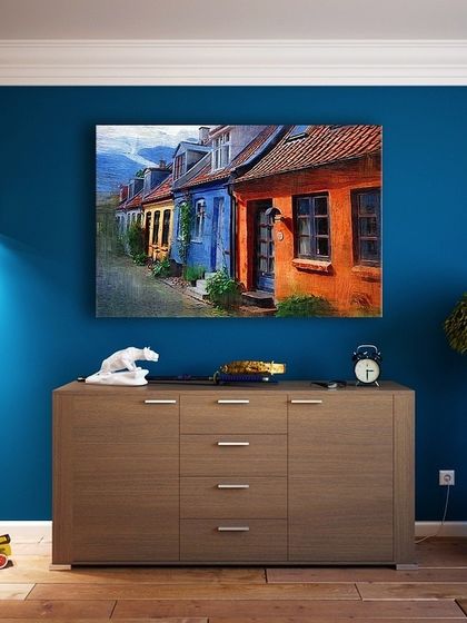 A simple yet elegant storage console. While not a TV unit, this piece demonstrates our ability to create custom furniture like sideboards that offer practical storage while enhancing the room's decor with bold color and clean lines.