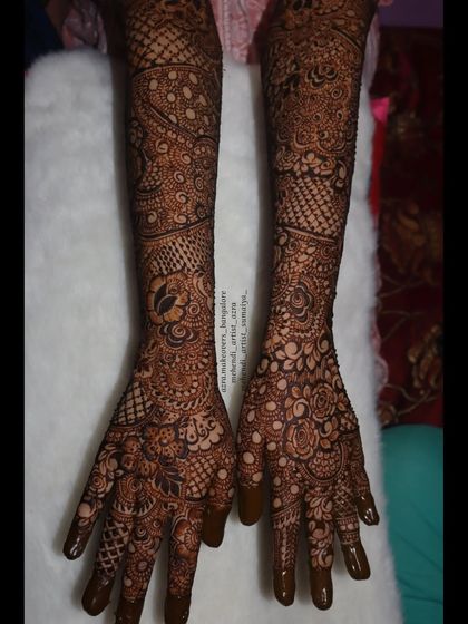 Azra Mehendi - Mehendi Artistry Full Bridal Mehendi photo 24