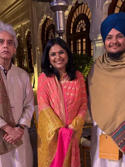With my Guru ji and the wonderful Richa Anirudh ji at the Patiala Baithaks. It is always a pleasure to meet inspiring people from different fields.