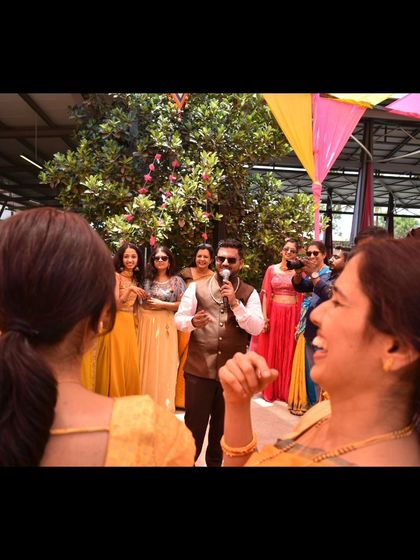 Emcee Pramod - Wedding Emcee & Host Vibrant Haldi & Mehendi Ceremonies photo 40