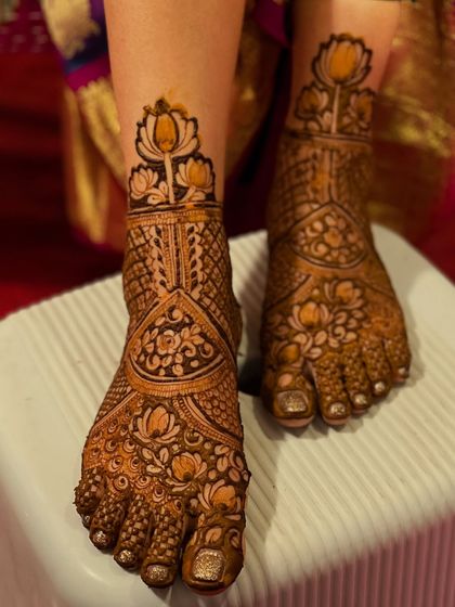 Z4 Studios - Bridal & Wedding Henna Traditional & Figurative Henna photo 7