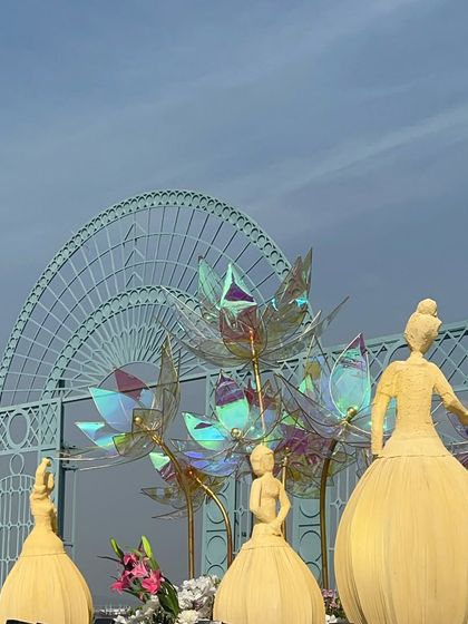 Unique Varmala & Stage Designs photo 18