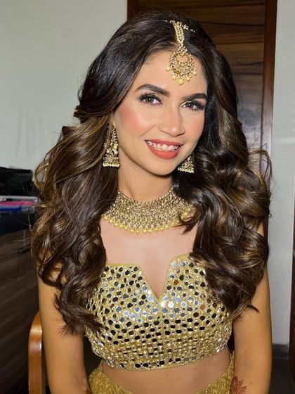 Chic Reception & Cocktail Looks photo 37