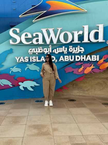 Priyanshi Khandelwal - Personal Fashion Styling Style on the Go: Travel & Vacation Looks photo 4