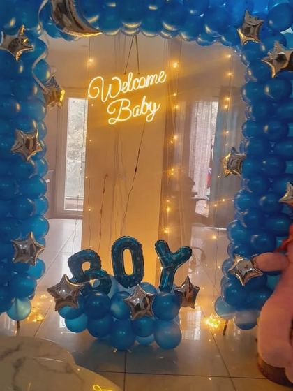 A complete view of the blue-themed "Welcome Baby" arch, perfect for a home entrance.