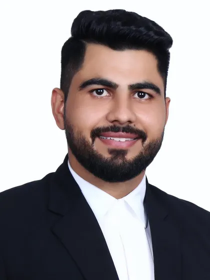 A good criminal lawyer must be able to understand and argue every side of an issue to build an unbeatable defense. This is the core of effective advocacy.