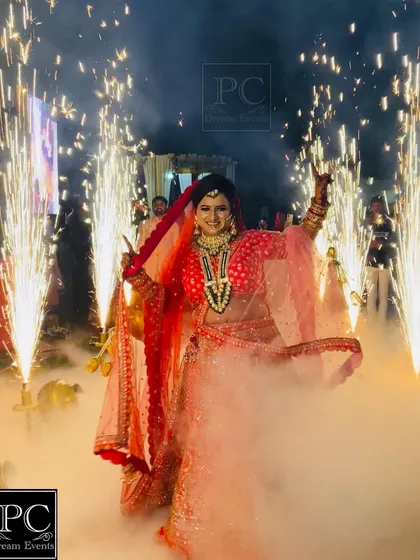 This bride's entrance combines the magic of low-lying fog with the sparkle of pyrotechnics. I manage these effects to ensure they are both beautiful and safely executed for your big moment.