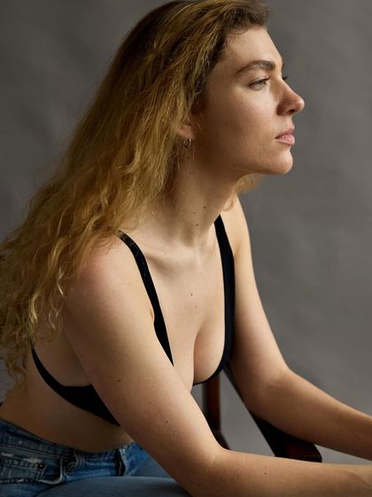 Vidhi Thakur - Portrait & Headshot Photography Studio Portraits: The Art of Stillness photo 3