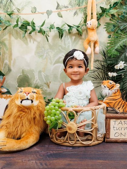 First Birthday & Cake Smash Fun photo 15