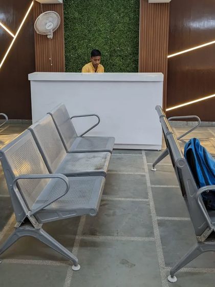 Modern Office & Commercial Designs photo 5