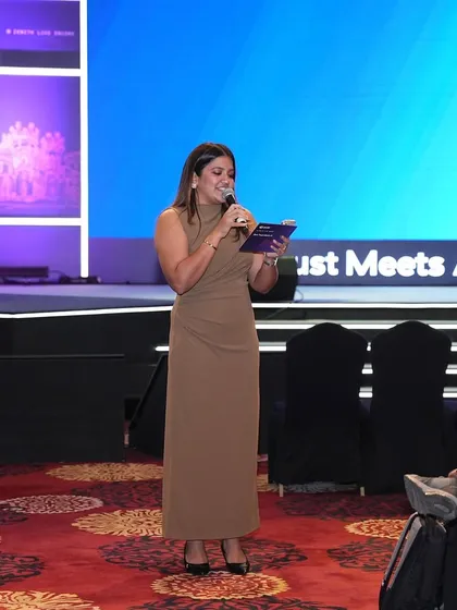 Interacting with attendees from the floor at Zenith Live Encore. I make it a point to move around and engage with guests directly.
