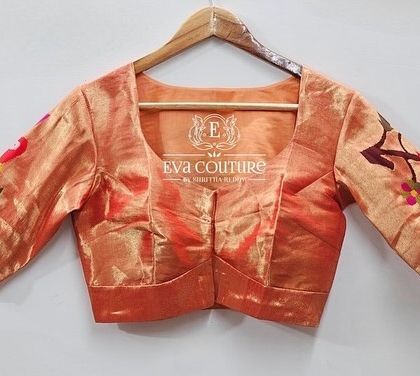 Front view of the Paithani blouse.