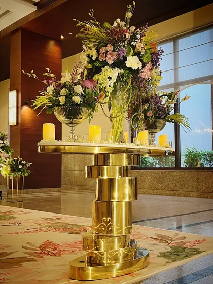 Another angle of the stunning entrance table and floral display.