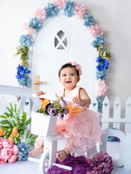 Milestone Birthdays & Cake Smash Fun photo 6