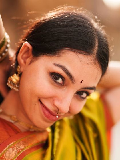 A duplicate of the śṛṅgāra portrait.