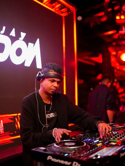 Behind the Decks photo 9