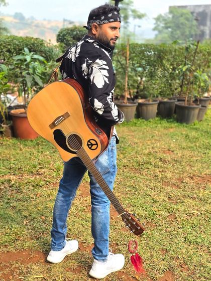 Behind the Music photo 9