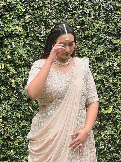 Mehendi & Haldi Looks photo 8