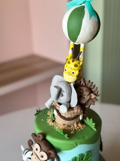 L'amour Sugar - Bespoke & Designer Cakes Magical Cakes for Little Ones photo 9