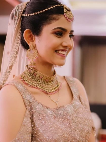 Fresh & Radiant: Engagement & Pre-Wedding photo 24