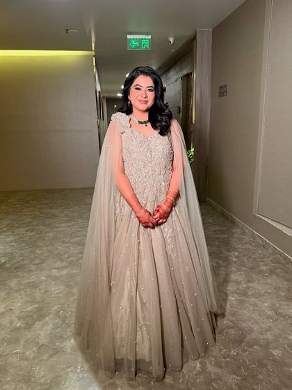 The complete look for Sanchi's engagement. The makeup is soft and romantic, perfect for this special occasion.