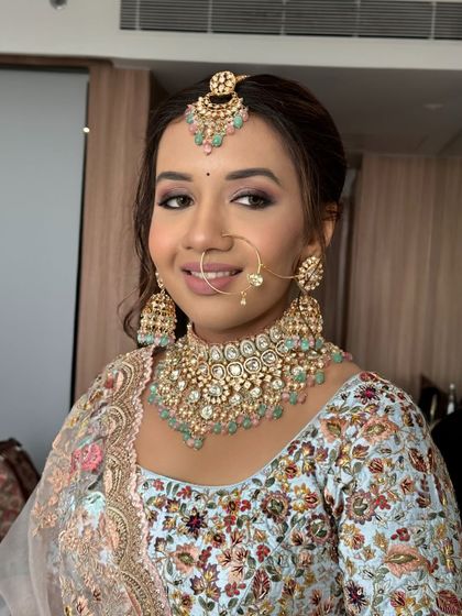 Modern Pastel & White Bridal Looks photo 30