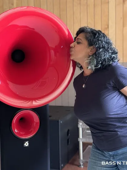 Jenny gives a kiss to the newly arrived Avantgarde horn speaker. This is the culmination of a dream that started six years ago at the Munich High-End show.