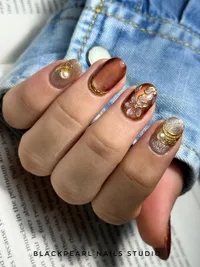 Custom Nail Art & Advanced Manicures