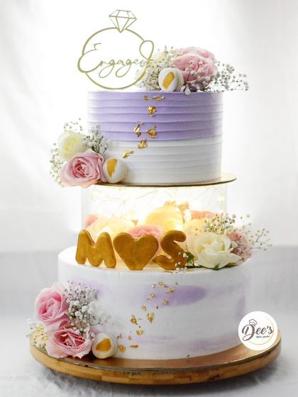 Dee's Bake Studio - Custom Cakes Wedding & Engagement Cakes photo 6