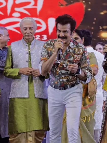 Sharing the stage with the famous Khichdi movie team during their visit to Raas Rang Thane. It's quite a moment to meet those you've always loved watching on screen.