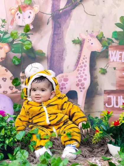 A wider view of the 'Welcome to the Jungle' setup, filled with friendly animal characters and lush greenery.
