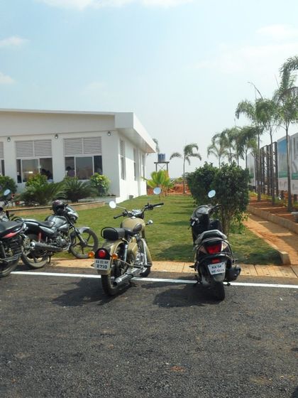 Another view of our commercial landscaping work. We design and install functional and aesthetically pleasing green areas for businesses, apartment complexes, and public spaces.