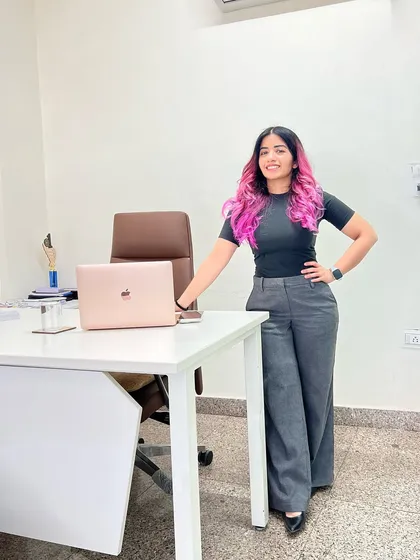 I get it, life is busy. Balancing my corporate job with my passion for fitness has taught me how to create realistic, effective nutrition and workout plans that fit into a packed schedule. I coach what I live.