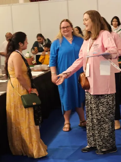 Discussing my cake with one of the international judges. Her feedback and encouragement were invaluable.