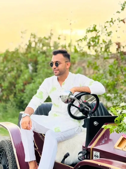 Matching the vibe of the vintage car for the groom's entry. This classic ride adds a touch of old-school charm and makes for incredible photos.
