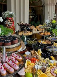 Full-Service & Luxury Catering