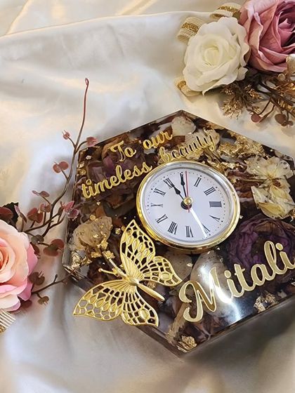 Personalized Resin Clocks photo 5