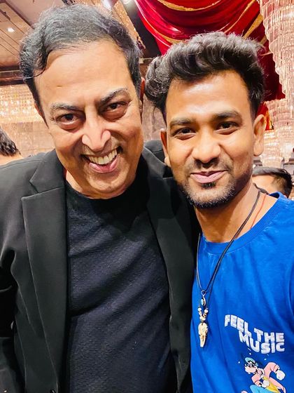 A picture with the amazing Vindu Dara Singh at a JW Marriott event. I am experienced in providing entertainment and choreography for corporate functions and private parties.