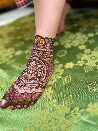 Vijay Singh - Special Occasion Mehandi Bridal Feet Mehndi photo 9